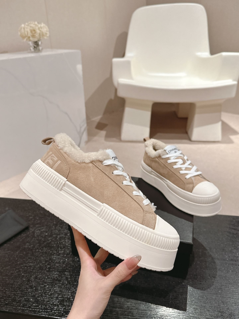 Ch**el sport shoes